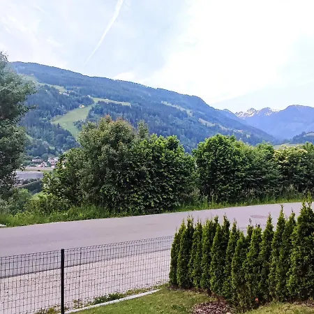 Mit Atemberaubendem Blick Auf Planai Und Inklusive Parkplatz Apartment Schladming